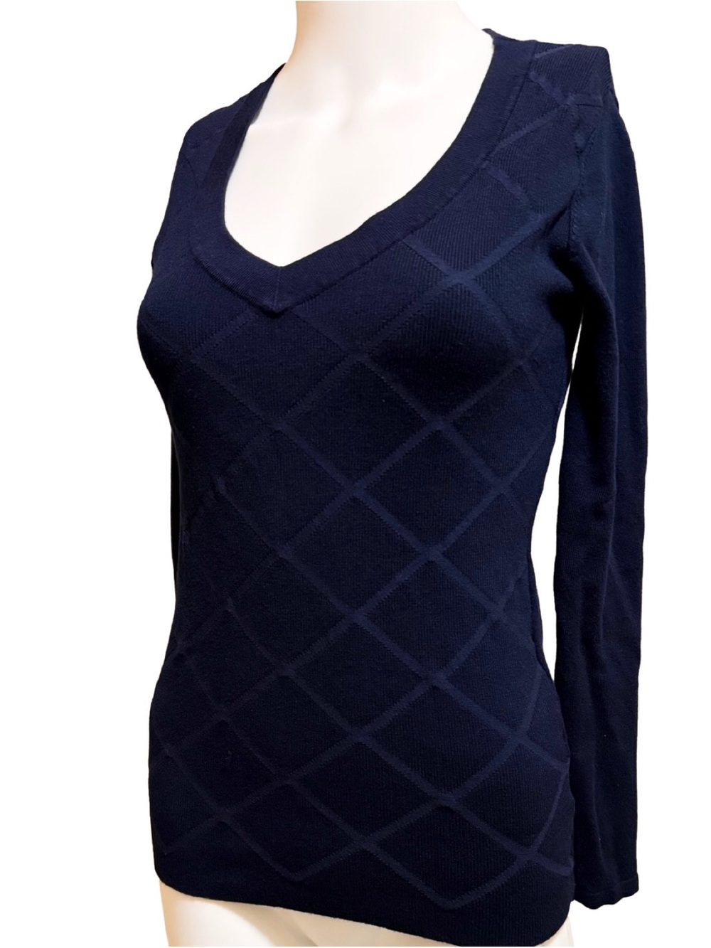 Women's navy blue argyle v-neck long sleeve sweater